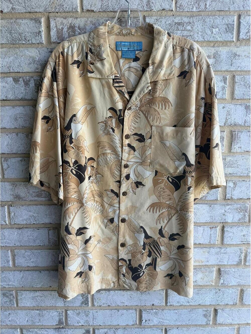Bermuda Bay 100% Silk Short Sleeve Button Up Tropical Shirt Men's Size L